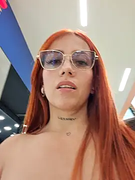 Snapshot of Alis_xxx chatting on 10-23-25, 06:28 Alis xxx online show from 10-23-25, 06:28