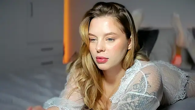 LilyFlamee online show from 03-03-26, 02:56