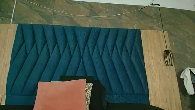 Snapshot of Samy_Grey01 chatting on 09-12-25, 03:17 Samy Grey01 online show from 09-12-25, 03:17