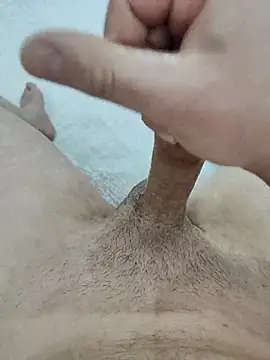 Snapshot of cenk263 chatting on 03-18-26, 02:42 cenk263 online show from 03-18-26, 02:42