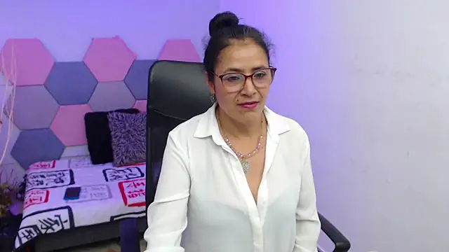 AmandaPeet online show from 11-06-25, 07:48