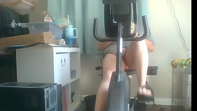 Snapshot of DareGoneWrong chatting on 03-04-26, 09:54 DareGoneWrong online show from 03-04-26, 09:54