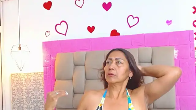 Snapshot of Damary_Leon chatting on 09-23-25, 06:55 Damary Leon online show from 09-23-25, 06:55