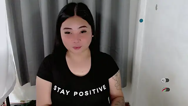 Yhana Slut online show from 09-19-25, 09:43