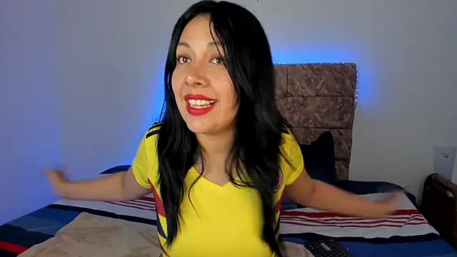 Vik gomez online show from 06-18-26, 01:39