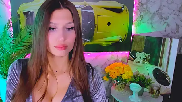 Snapshot of Mollyinyourmind chatting on 10-05-25, 05:11 Mollyinyourmind online show from 10-05-25, 05:11