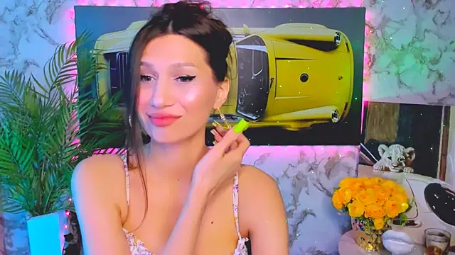 Snapshot of Mollyinyourmind chatting on 10-13-25, 04:07 Mollyinyourmind online show from 10-13-25, 04:07