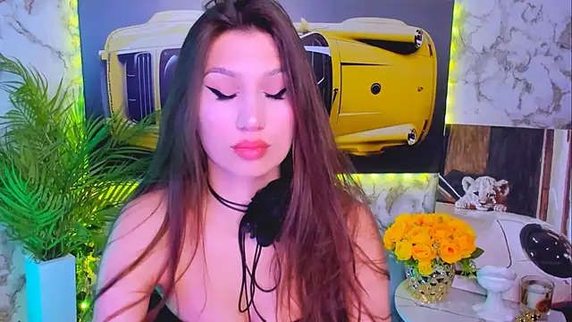 Snapshot of Mollyinyourmind chatting on 10-18-25, 06:30 Mollyinyourmind online show from 10-18-25, 06:30