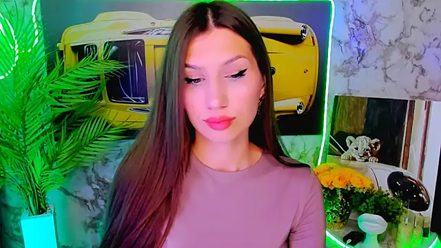 Snapshot of Mollyinyourmind chatting on 11-15-25, 05:49 Mollyinyourmind online show from 11-15-25, 05:49