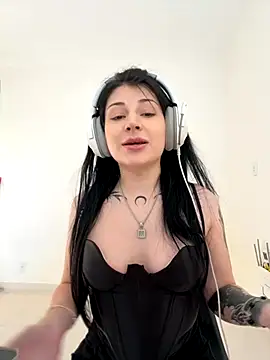 Snapshot of Privad_ravenna chatting on 09-19-25, 08:20 Privad ravenna online show from 09-19-25, 08:20