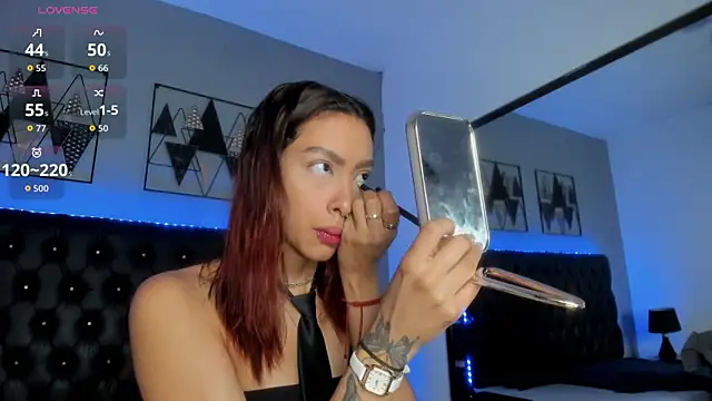 Snapshot of Ebonysweet__ chatting on 11-15-25, 01:40 Ebonysweet online show from 11-15-25, 01:40