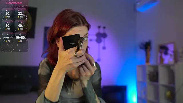 Snapshot of WendyGilber chatting on 09-18-25, 08:49 WendyGilber online show from 09-18-25, 08:49