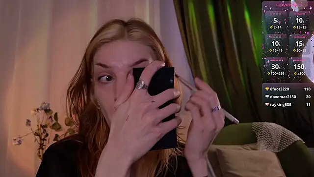 Snapshot of WendyGilber chatting on 02-07-26, 01:48 WendyGilber online show from 02-07-26, 01:48