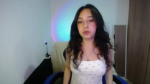 Snapshot of immisssilver chatting on 09-29-25, 09:52 immisssilver online show from 09-29-25, 09:52