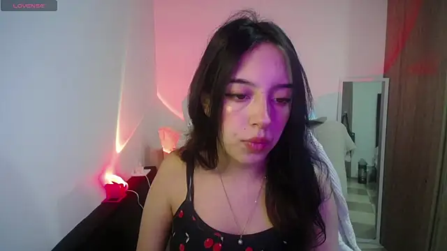 Snapshot of immisssilver chatting on 10-15-25, 02:22 immisssilver online show from 10-15-25, 02:22