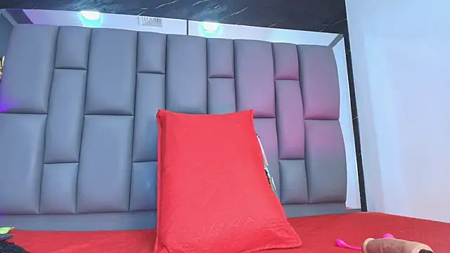 Snapshot of Roxana_gomez chatting on 11-23-25, 03:17 Roxana gomez online show from 11-23-25, 03:17