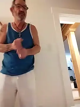 FoxnMouse online show from 04-12-26, 11:10