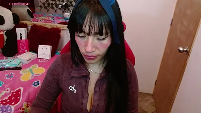 IVET CUTE1 online show from 07-23-26, 01:58
