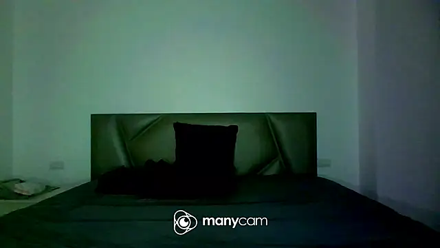 Snapshot of MARRIED-MAN-FETISH chatting on 05-13-26, 11:22 MARRIED-MAN-FETISH online show from 05-13-26, 11:22