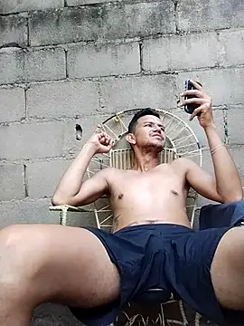 Snapshot of _andytop chatting on 11-09-25, 12:03 andytop online show from 11-09-25, 12:03