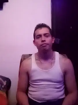 PitudoWuero online show from 09-13-25, 12:27