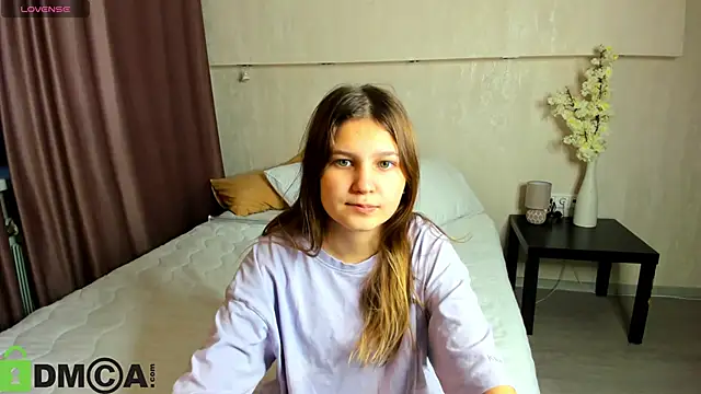 Elle Ellise online show from 09-30-25, 12:15