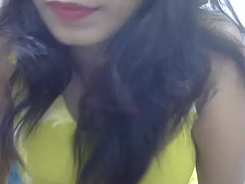 Snapshot of SONIYA_47 chatting on 09-10-25, 05:35 SONIYA 47 online show from 09-10-25, 05:35