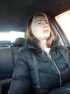 Reina Cummings online show from 11-24-25, 05:51