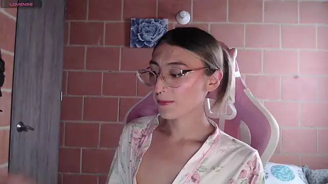 Andrea camilaaa online show from 12-20-25, 12:45