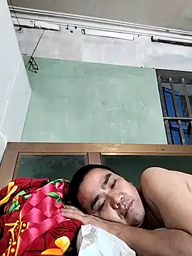 Snapshot of HoangNam20x chatting on 09-27-25, 02:33 HoangNam20x online show from 09-27-25, 02:33