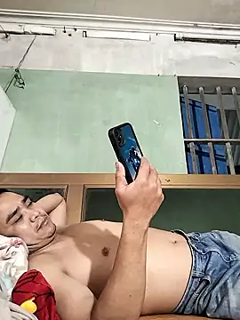 Snapshot of HoangNam20x chatting on 09-28-25, 01:49 HoangNam20x online show from 09-28-25, 01:49