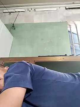 Snapshot of HoangNam20x chatting on 10-20-25, 04:46 HoangNam20x online show from 10-20-25, 04:46