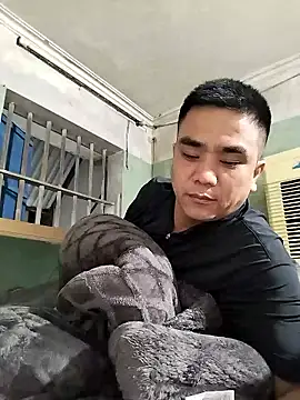 Snapshot of HoangNam20x chatting on 11-29-25, 01:47 HoangNam20x online show from 11-29-25, 01:47