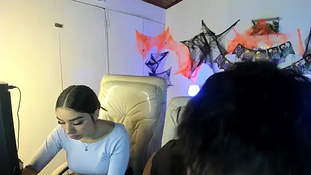 Yiing and yang online show from 10-18-25, 09:04