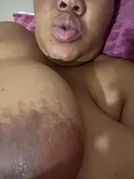 Snapshot of Yellowriider chatting on 02-01-26, 06:50 Yellowriider online show from 02-01-26, 06:50