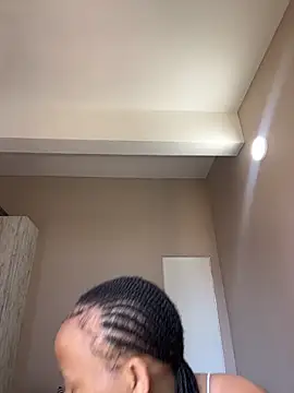 Snapshot of Yellowriider chatting on 02-06-26, 07:12 Yellowriider online show from 02-06-26, 07:12