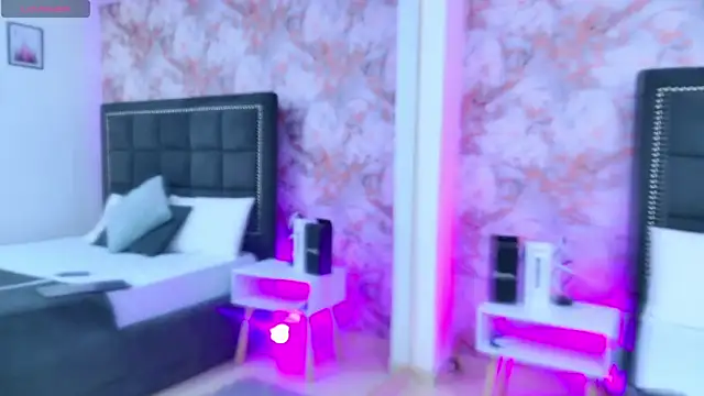 Angelique Angell online show from 09-10-25, 06:52