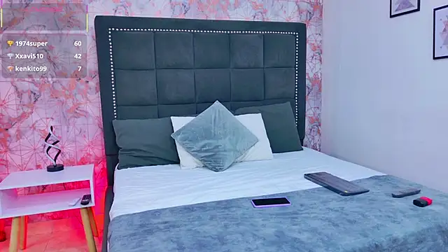 Angelique Angell online show from 09-26-25, 06:12