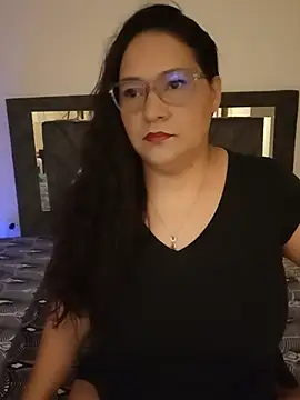 Laurasofia01 online show from 06-01-26, 12:18