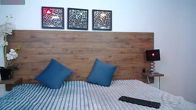 AlexandraCambell online show from 03-18-26, 09:29