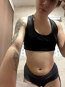 Snapshot of karla-thomsom10 chatting on 11-20-25, 10:09 karla-thomsom10 online show from 11-20-25, 10:09