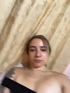 karla-thomsom10 online show from 03-04-26, 06:58