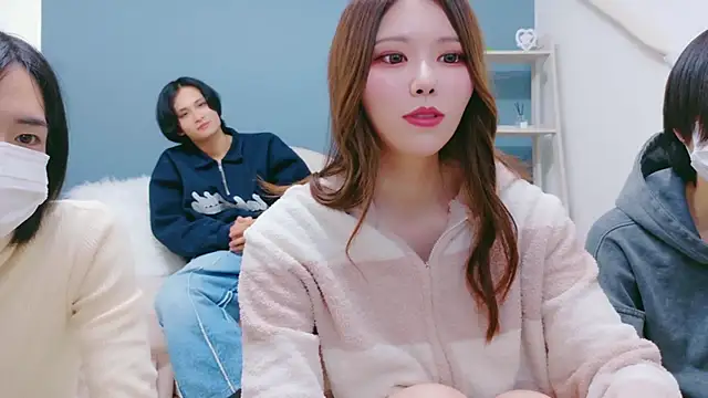 Reto-sama online show from 11-26-25, 01:45