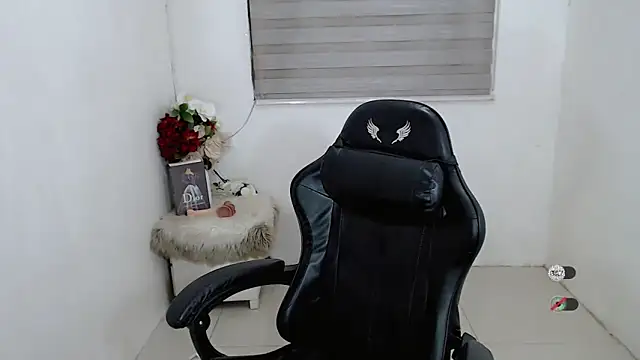 NaughtyBelle online show from 09-09-25, 03:11