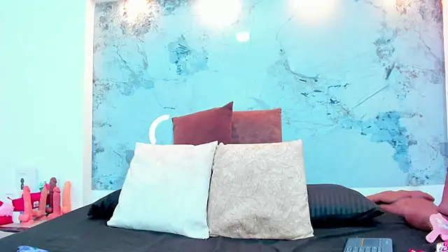 Snapshot of Ambeer_red1 chatting on 10-14-25, 08:20 Ambeer red1 online show from 10-14-25, 08:20