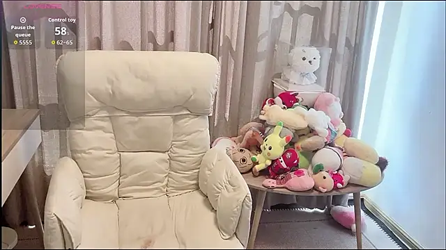 Snapshot of Y-fovik-ii chatting on 10-06-25, 05:27 Y-fovik-ii online show from 10-06-25, 05:27