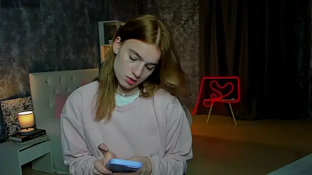 Snapshot of stacey__doll chatting on 10-10-25, 12:09 stacey doll online show from 10-10-25, 12:09