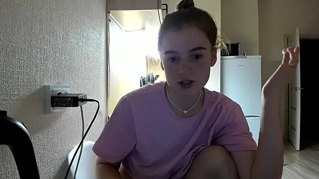 Snapshot of stacey__doll chatting on 10-19-25, 03:01 stacey doll online show from 10-19-25, 03:01