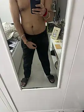 7 INCH MONSTER online show from 02-23-26, 08:01