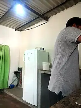 Snapshot of Bosssweet22cm chatting on 10-14-25, 12:06 Bosssweet22cm online show from 10-14-25, 12:06